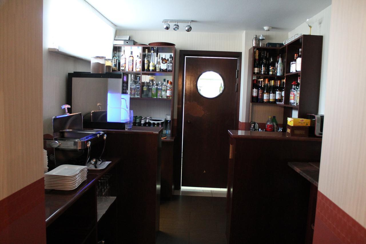 Hotel Linder Malnia エクステリア 写真