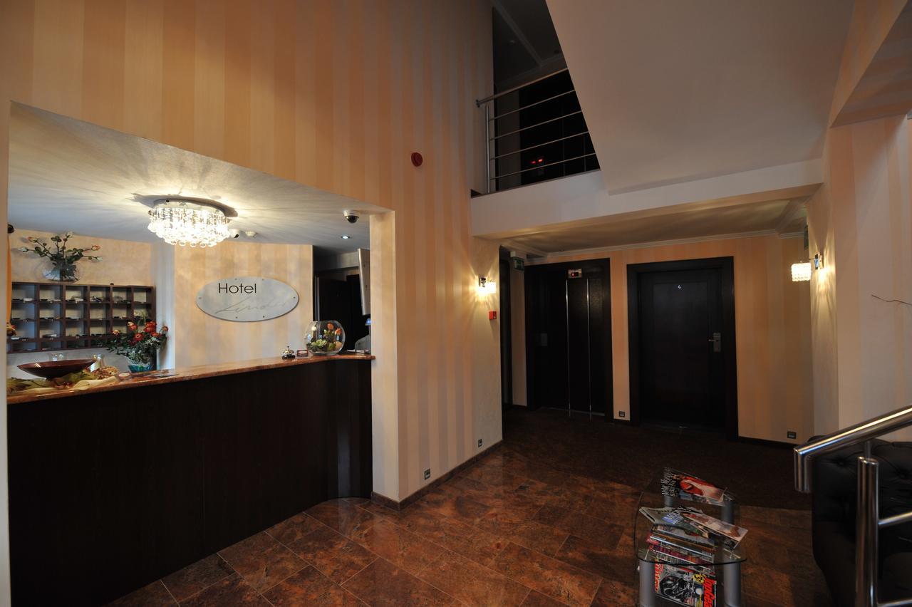 Hotel Linder Malnia エクステリア 写真